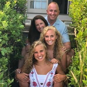 Meet your Posher, Tara